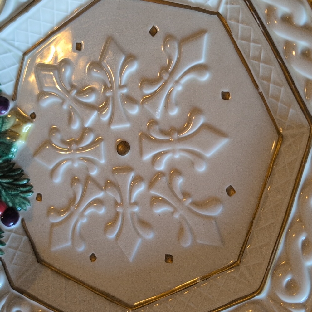 Fitz and Floyd White and Gold Decorative Plate - Picture 3 of 7